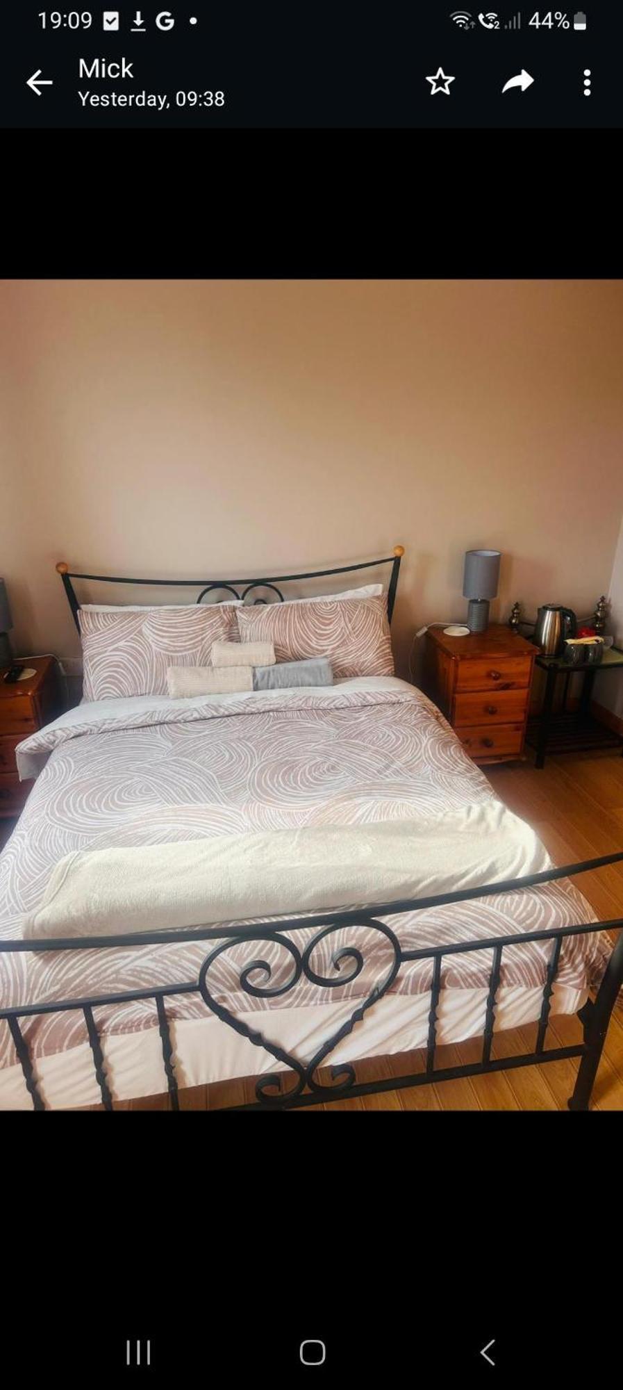 Ballytigue House Homestay *
