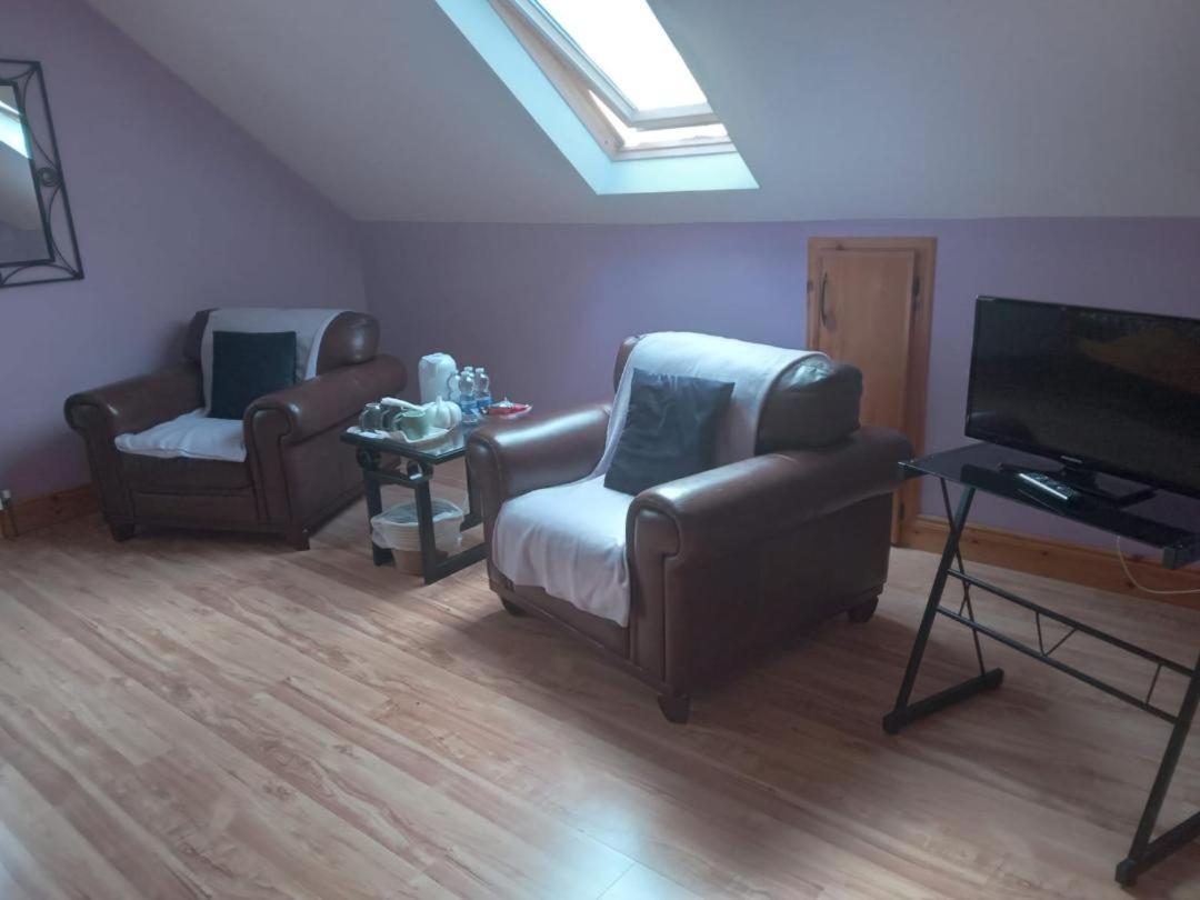 Ballytigue House *